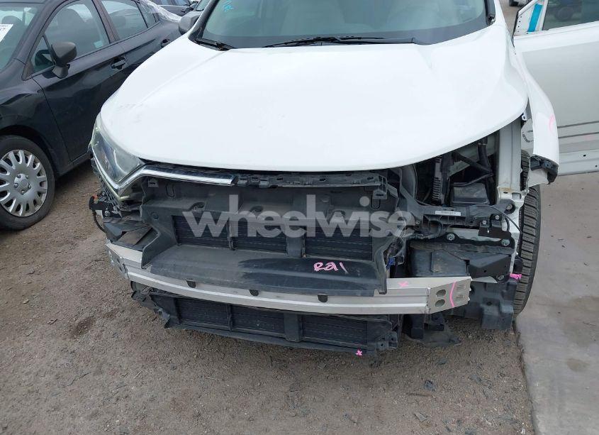 Photo 6 of 2017 Honda Cr-v LX (VIN 5J6RW5H3XHL002442)