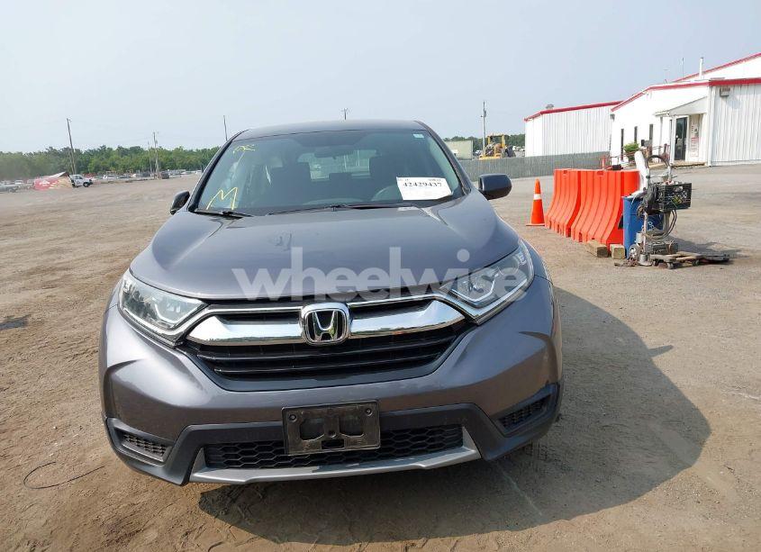 Photo 12 of 2019 Honda Cr-v LX (VIN 5J6RW6H30KL002348)