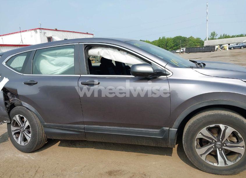 Photo 13 of 2019 Honda Cr-v LX (VIN 5J6RW6H30KL002348)