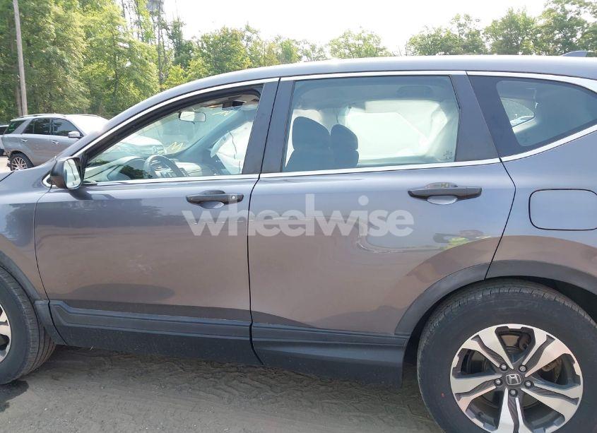 Photo 14 of 2019 Honda Cr-v LX (VIN 5J6RW6H30KL002348)