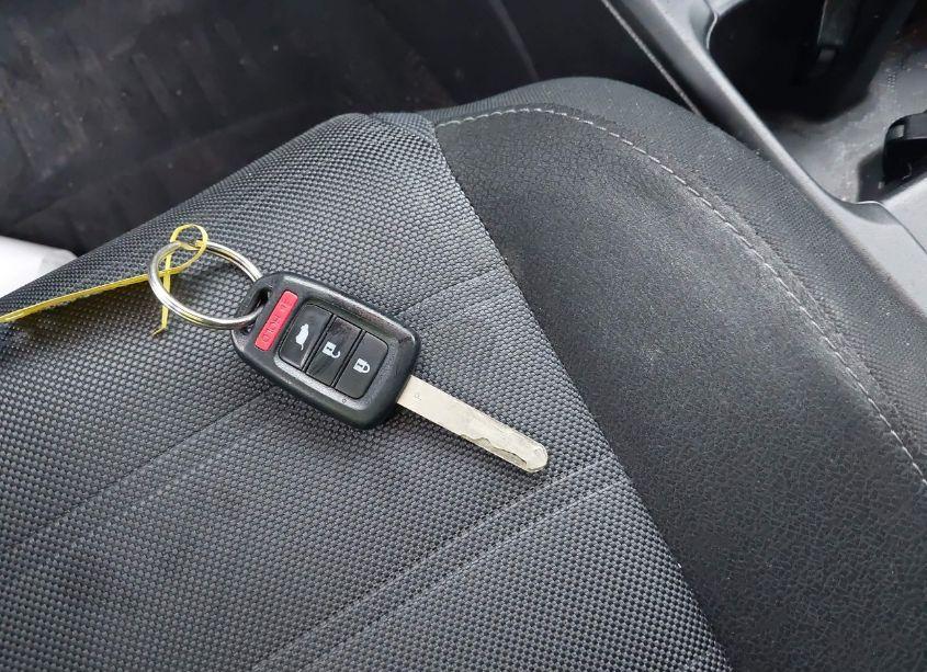 Photo 11 of 2018 Honda Cr-v LX (VIN 5J6RW6H31JL001191)