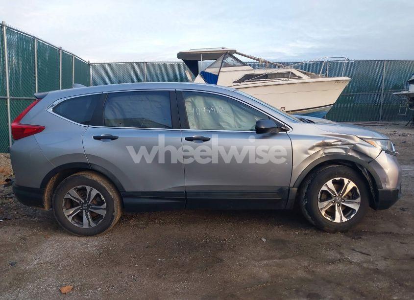 Photo 13 of 2017 Honda Cr-v LX (VIN 5J6RW6H33HL002899)