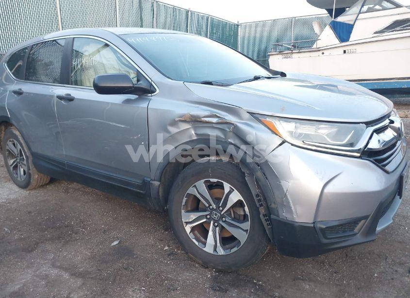 Photo 6 of 2017 Honda Cr-v LX (VIN 5J6RW6H33HL002899)