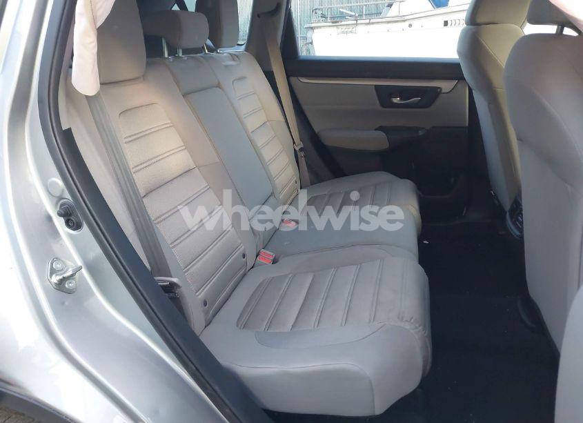 Photo 8 of 2017 Honda Cr-v LX (VIN 5J6RW6H33HL002899)