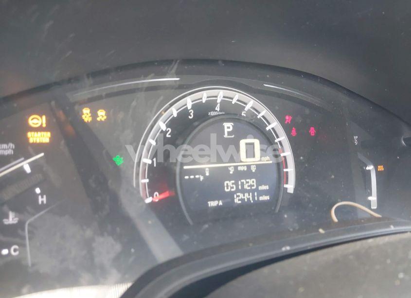 Photo 7 of 2019 Honda Cr-v LX (VIN 5J6RW6H33KL000612)