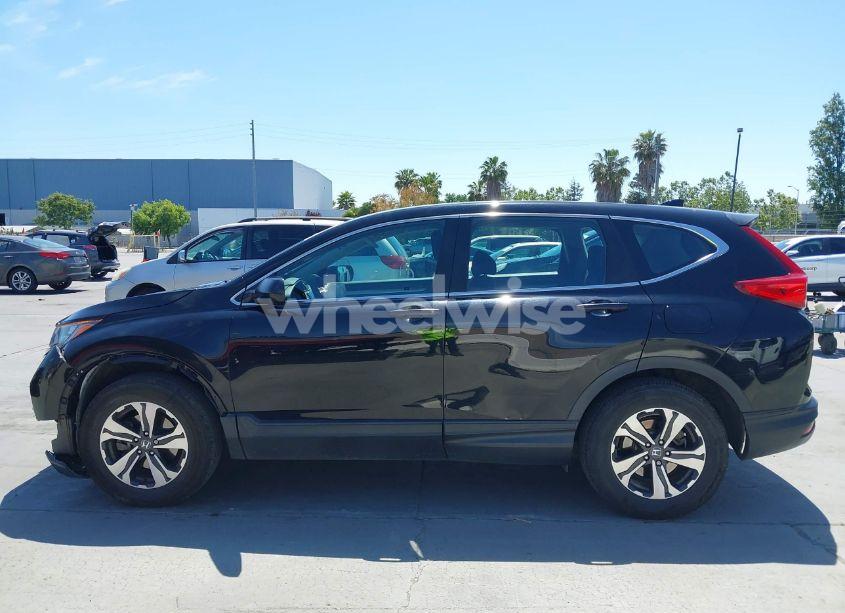 Photo 13 of 2018 Honda Cr-v LX (VIN 5J6RW6H34JL001959)