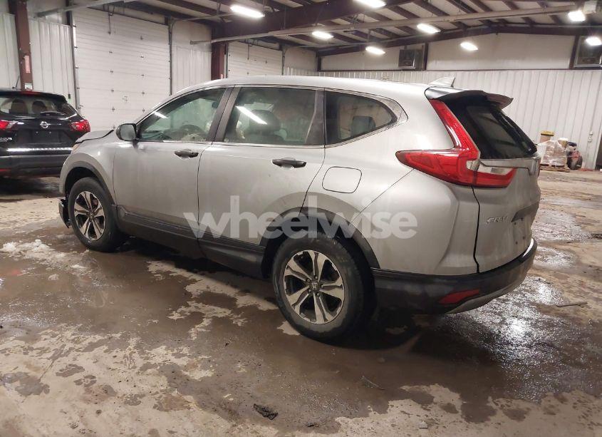 Photo 3 of 2017 Honda Cr-v LX (VIN 5J6RW6H36HL007370)