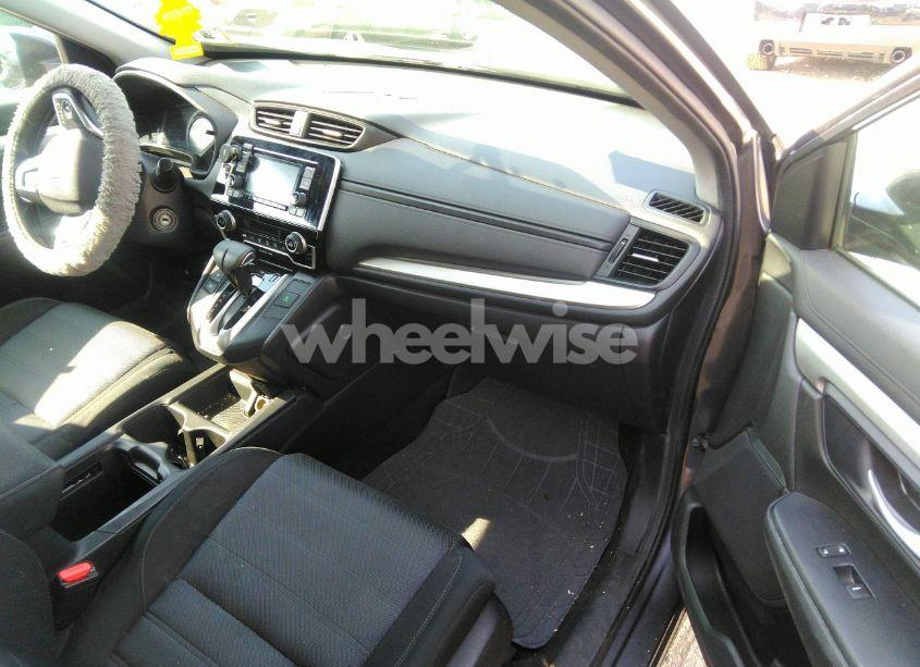 Photo 5 of 2019 Honda Cr-v LX (VIN 5J6RW6H38KL000654)