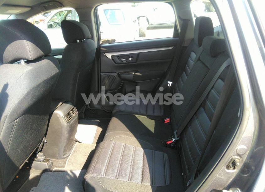 Photo 8 of 2019 Honda Cr-v LX (VIN 5J6RW6H38KL000654)