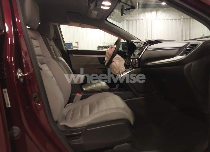 Photo 5 of 2018 Honda Cr-v LX (VIN 5J6RW6H3XJL003019)