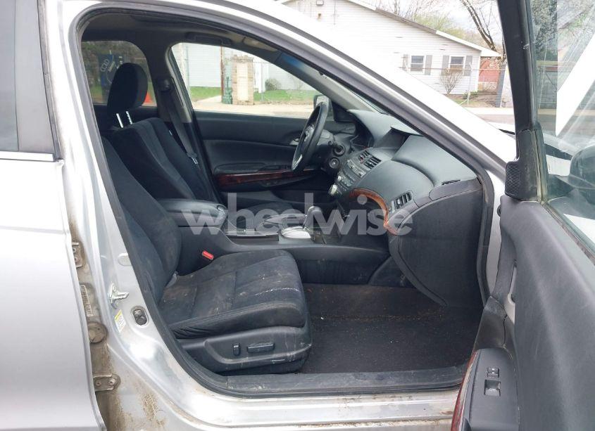 Photo 5 of 2010 Honda Accord CROSSTOUR EX (VIN 5J6TF1H31AL012720)