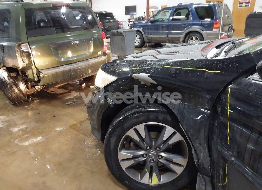 Photo 6 of 2013 Honda Crosstour EX V6 (VIN 5J6TF1H31DL001236)