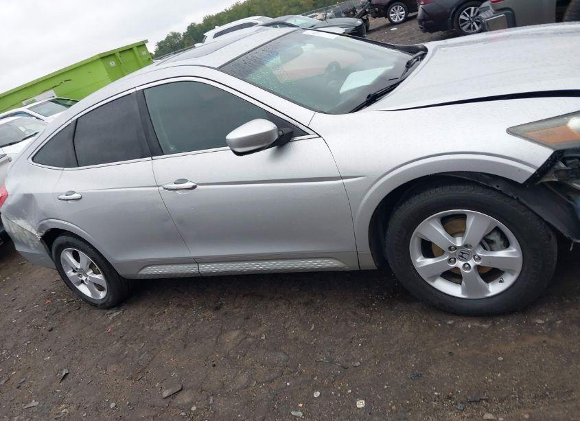 Photo 17 of 2011 Honda Accord CROSSTOUR EX (VIN 5J6TF1H37BL001612)