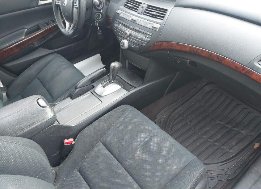 Photo 5 of 2011 Honda Accord CROSSTOUR EX (VIN 5J6TF1H3XBL003144)