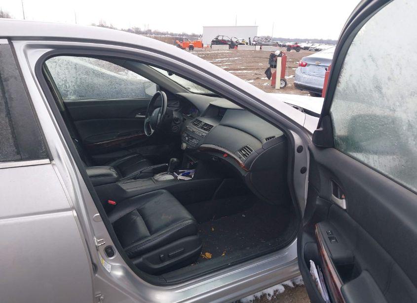 Photo 5 of 2010 Honda Accord CROSSTOUR EX-L (VIN 5J6TF1H50AL800017)