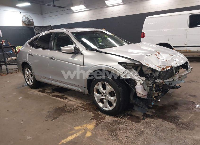 2010 Honda Accord CROSSTOUR EX-L (VIN 5J6TF1H52AL002179) main photo