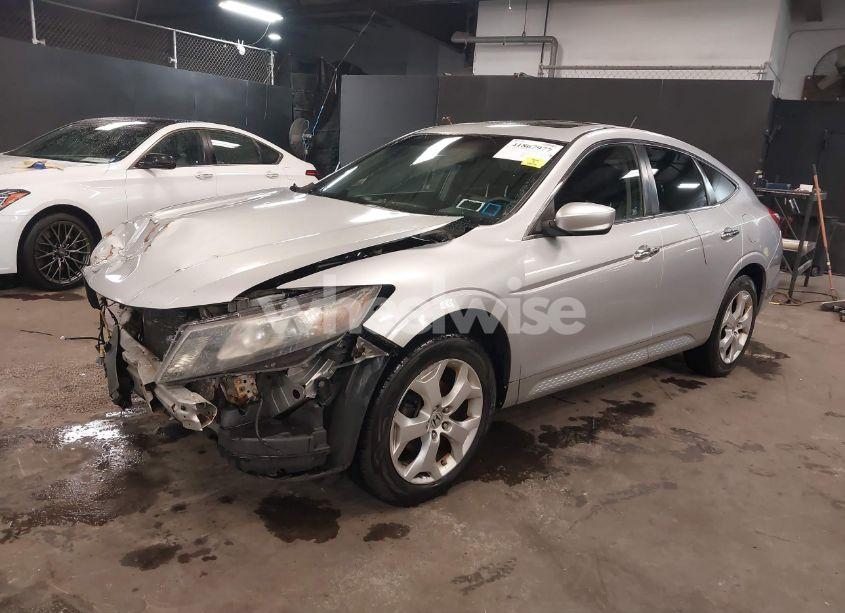 Photo 2 of 2010 Honda Accord CROSSTOUR EX-L (VIN 5J6TF1H52AL002179)