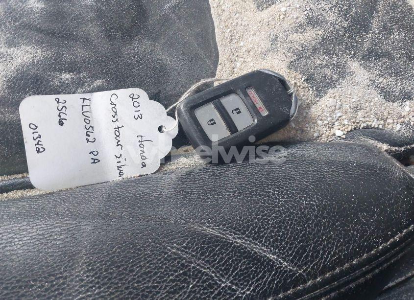 Photo 11 of 2013 Honda Crosstour EX-L V6 (VIN 5J6TF1H53DL002566)