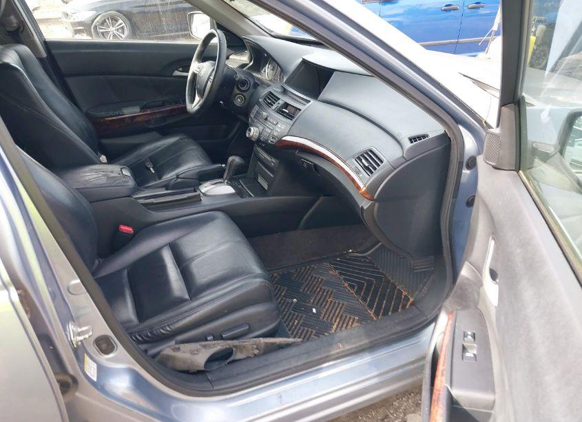 Photo 5 of 2010 Honda Accord CROSSTOUR EX-L (VIN 5J6TF1H55AL000457)