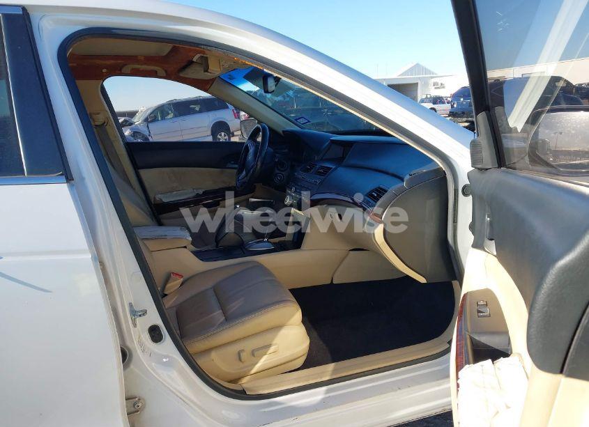 Photo 5 of 2010 Honda Accord CROSSTOUR EX-L (VIN 5J6TF1H55AL007151)