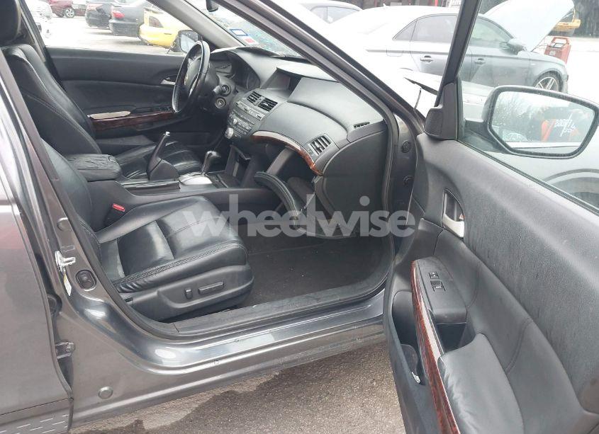 Photo 5 of 2010 Honda Accord CROSSTOUR EX-L (VIN 5J6TF1H55AL010213)