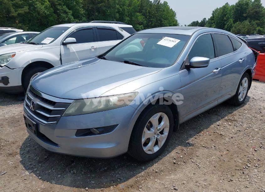 Photo 2 of 2010 Honda Accord CROSSTOUR EX-L (VIN 5J6TF1H55AL013757)