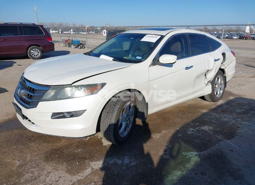 Photo 2 of 2011 Honda Accord CROSSTOUR EX-L (VIN 5J6TF1H55BL000329)