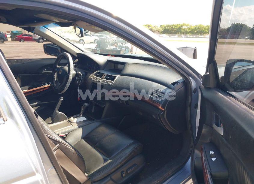 Photo 5 of 2010 Honda Accord CROSSTOUR EX-L (VIN 5J6TF1H5XAL002799)