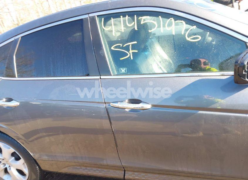 Photo 13 of 2011 Honda Accord CROSSTOUR EX-L (VIN 5J6TF1H5XBL000844)