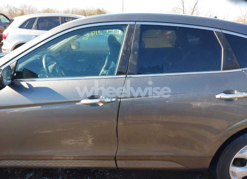 Photo 14 of 2011 Honda Accord CROSSTOUR EX-L (VIN 5J6TF1H5XBL000844)