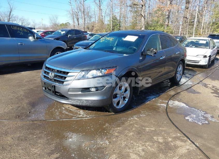 Photo 2 of 2011 Honda Accord CROSSTOUR EX-L (VIN 5J6TF1H5XBL000844)