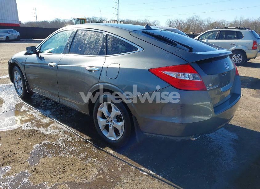 Photo 3 of 2011 Honda Accord CROSSTOUR EX-L (VIN 5J6TF1H5XBL000844)