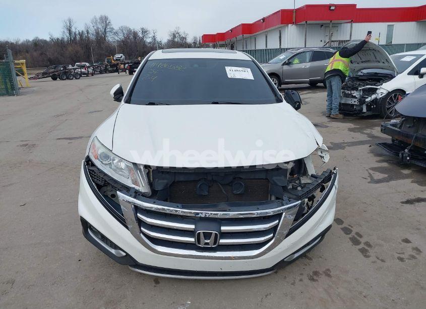 Photo 13 of 2014 Honda Crosstour EX-L V6 (VIN 5J6TF2H50EL002077)