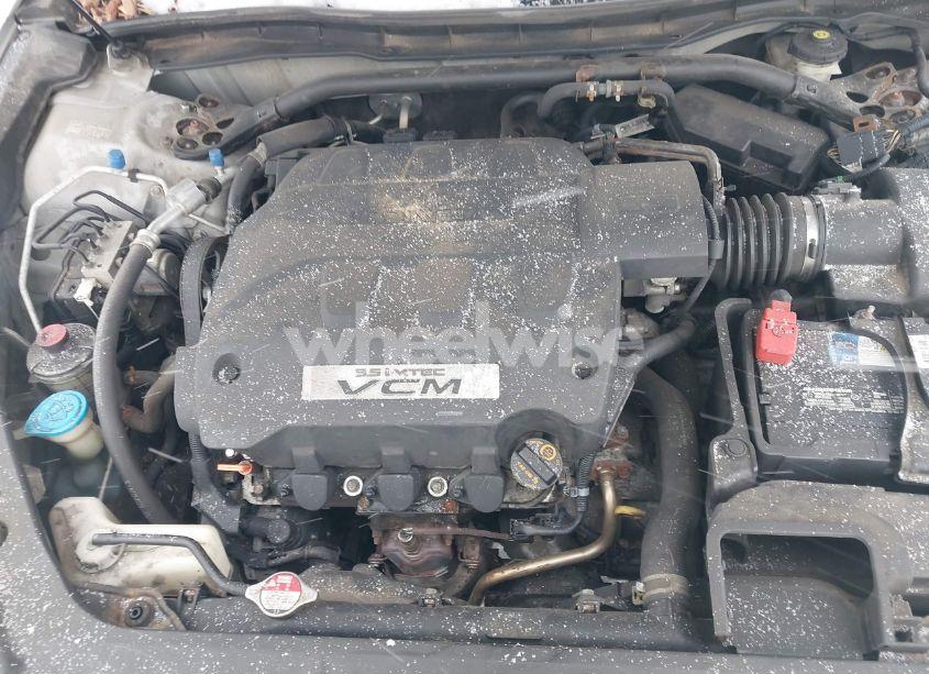 Photo 10 of 2011 Honda Accord CROSSTOUR EX-L (VIN 5J6TF2H51BL003721)