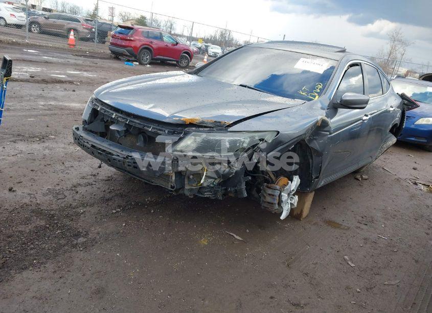 Photo 2 of 2011 Honda Accord CROSSTOUR EX-L (VIN 5J6TF2H53BL002733)