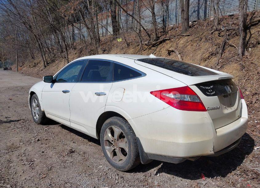 Photo 3 of 2012 Honda Crosstour EX-L (VIN 5J6TF2H53CL008081)