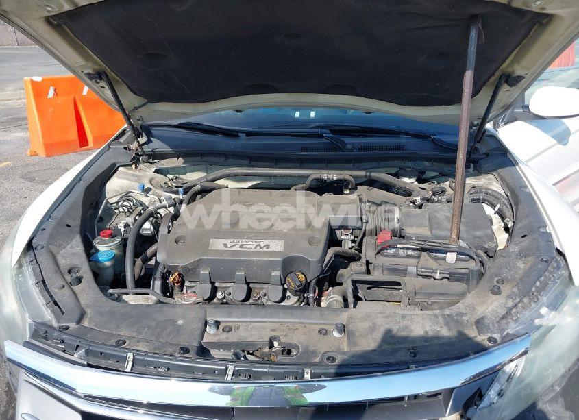 Photo 10 of 2010 Honda Accord CROSSTOUR EX-L (VIN 5J6TF2H56AL014664)