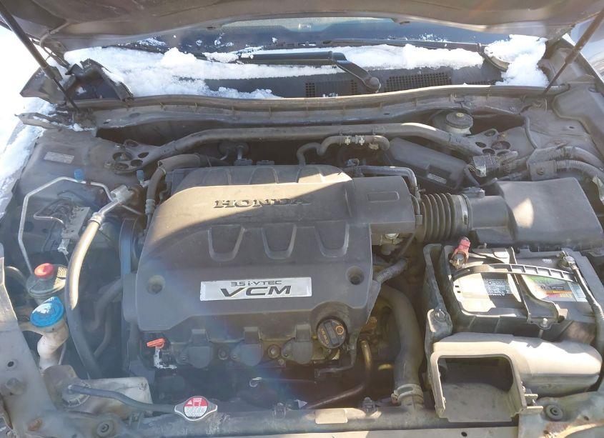Photo 10 of 2010 Honda Accord CROSSTOUR EX-L (VIN 5J6TF2H57AL016889)