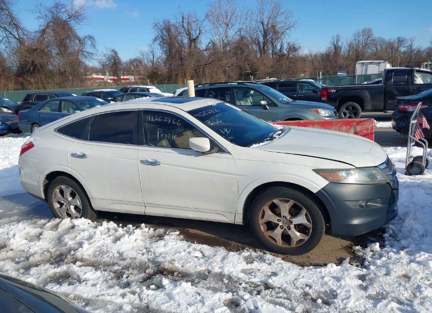 Photo 13 of 2011 Honda Accord CROSSTOUR EX-L (VIN 5J6TF2H57BL001567)