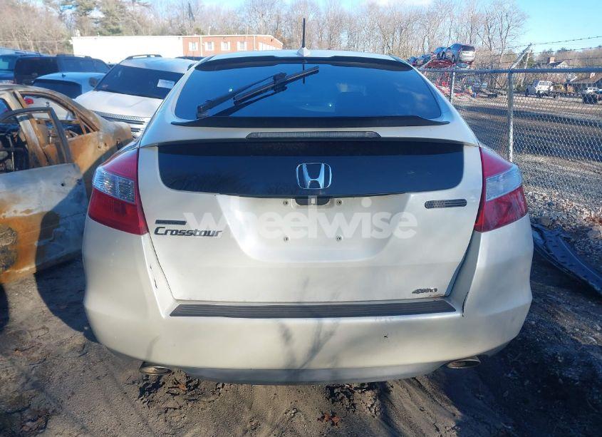 Photo 16 of 2011 Honda Accord CROSSTOUR EX-L (VIN 5J6TF2H58BL002565)