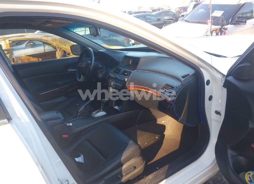 Photo 5 of 2011 Honda Accord CROSSTOUR EX-L (VIN 5J6TF2H58BL002565)