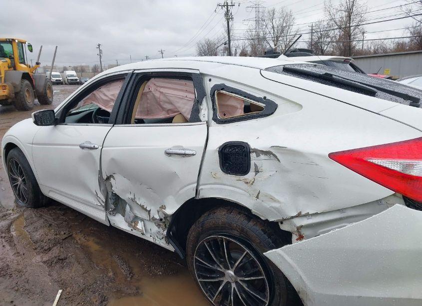 Photo 14 of 2011 Honda Accord CROSSTOUR EX-L (VIN 5J6TF2H59BL006592)