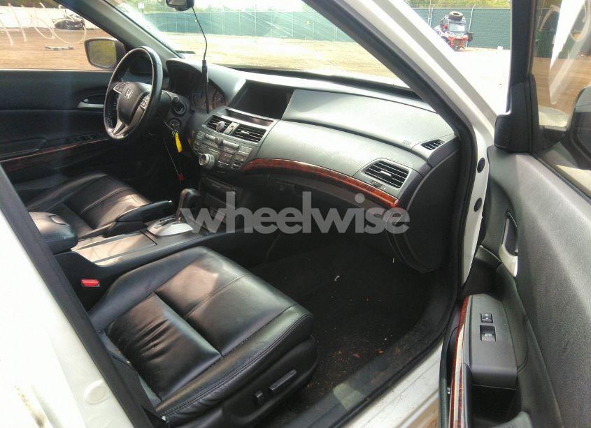 Photo 5 of 2011 Honda Accord CROSSTOUR EX-L (VIN 5J6TF2H5XBL006553)