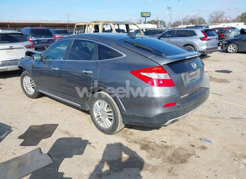 Photo 3 of 2013 Honda Crosstour EX-L (VIN 5J6TF3H56DL001519)