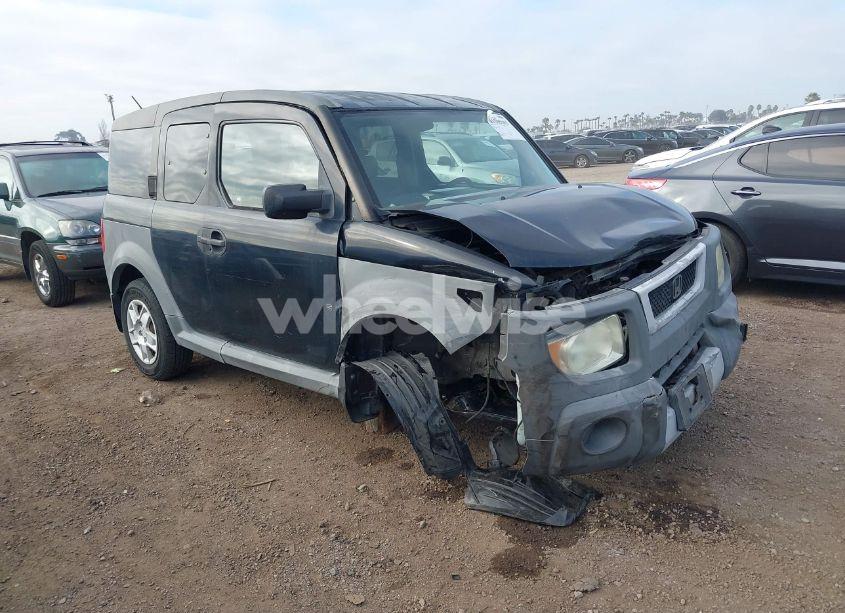 2005 Honda Element LX (VIN 5J6YH17395L013265) main photo
