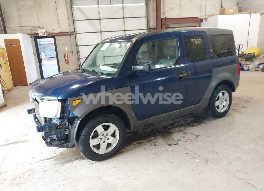 Photo 2 of 2003 Honda Element EX (VIN 5J6YH175X3L001995)