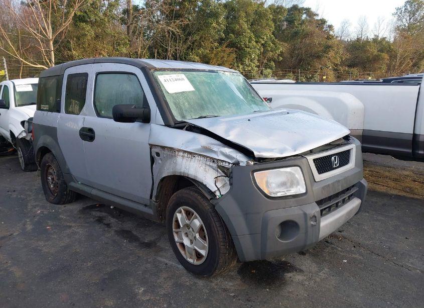 2005 Honda Element LX (VIN 5J6YH18305L016246) main photo