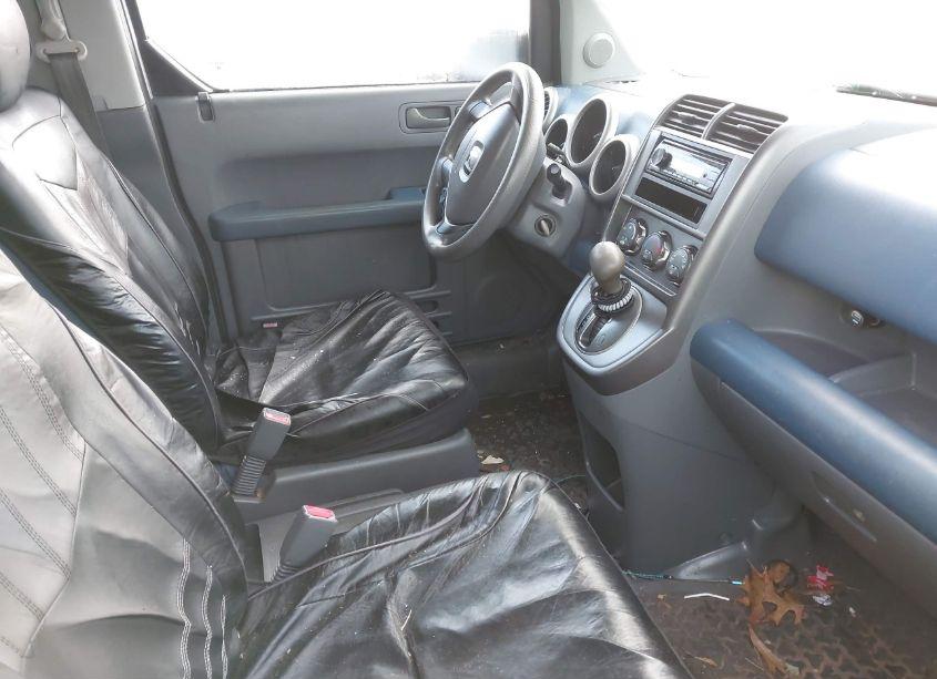 Photo 5 of 2005 Honda Element LX (VIN 5J6YH18305L016246)