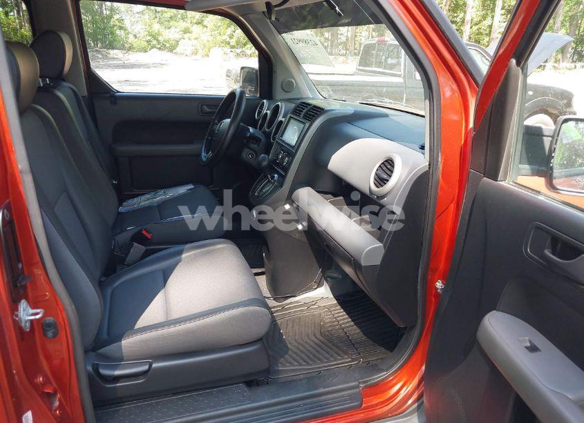 Photo 5 of 2005 Honda Element LX (VIN 5J6YH18325L005250)