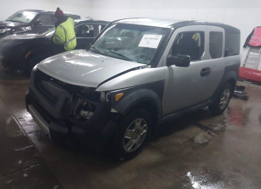 Photo 2 of 2008 Honda Element LX (VIN 5J6YH18328L005477)